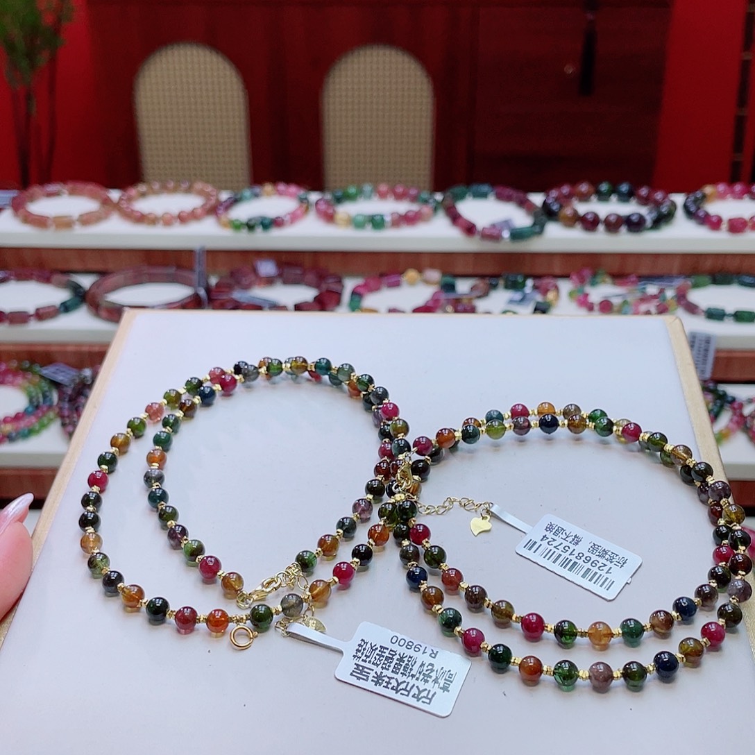 ****境未镶嵌碧玺颈饰多样性发其一