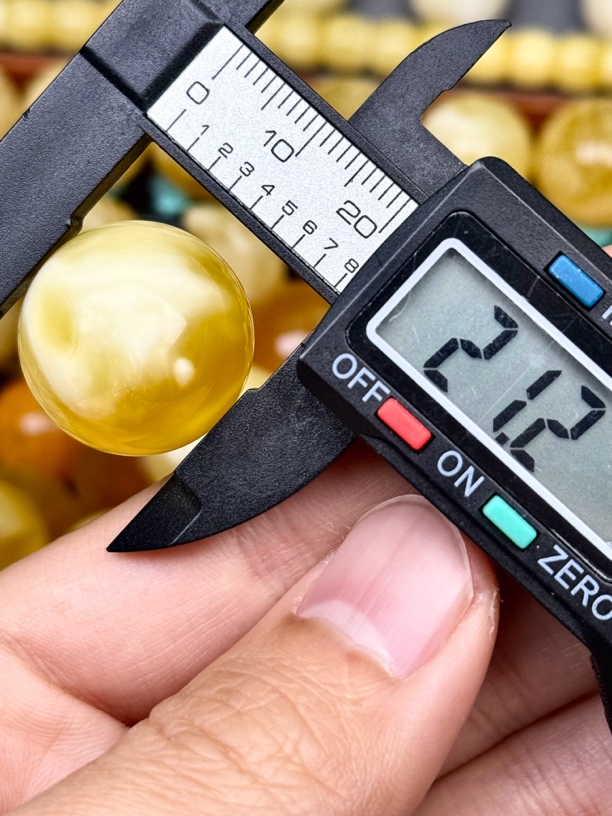 21.2mm俄料国矿一级料浓瓷白妖孽虎皮纹千层雪橘底金溶洞蜜蜡圆珠