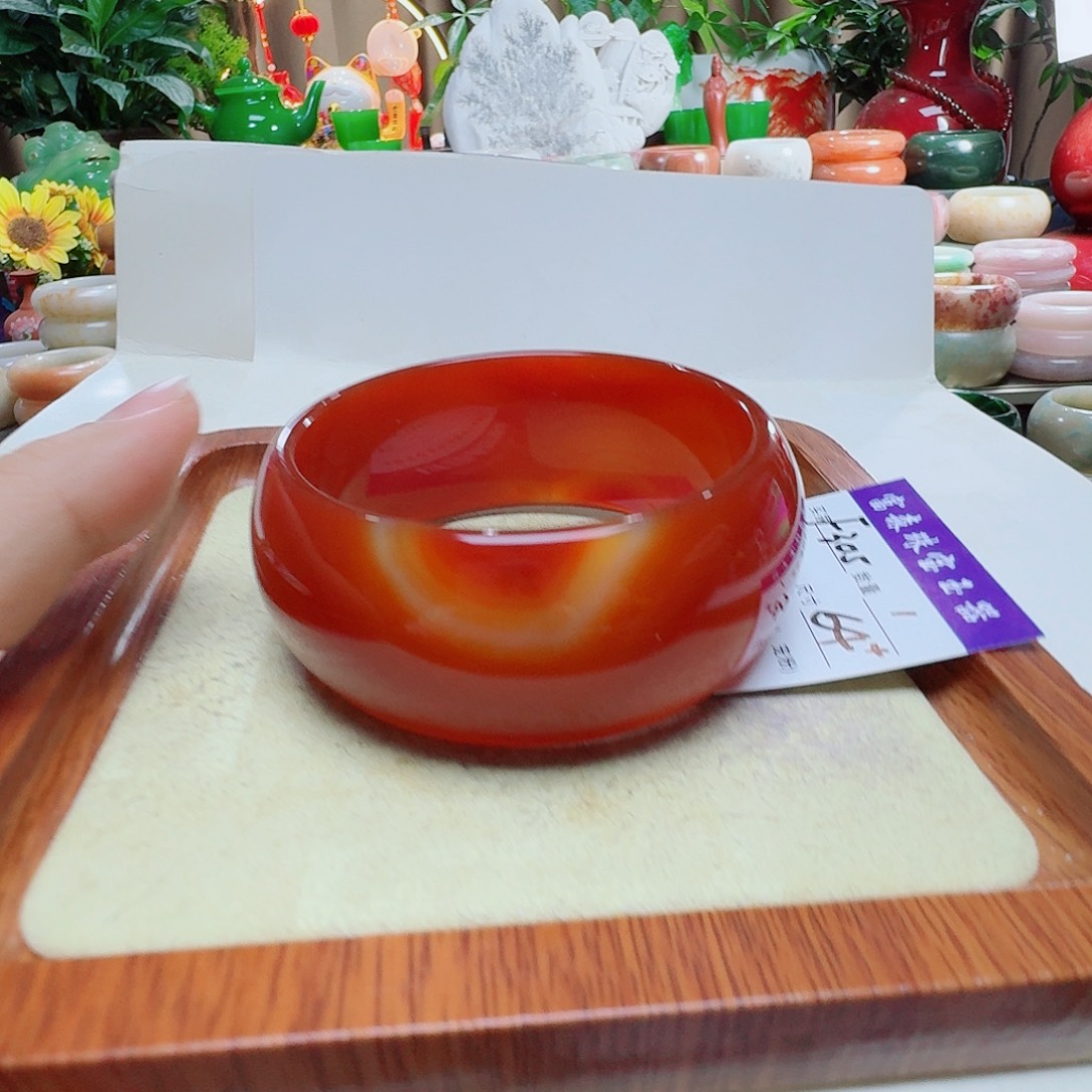皇****手镯玛瑙/玉髓未镶嵌
