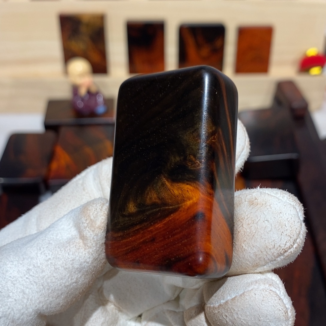 不***热交趾黄檀（大红酸枝）