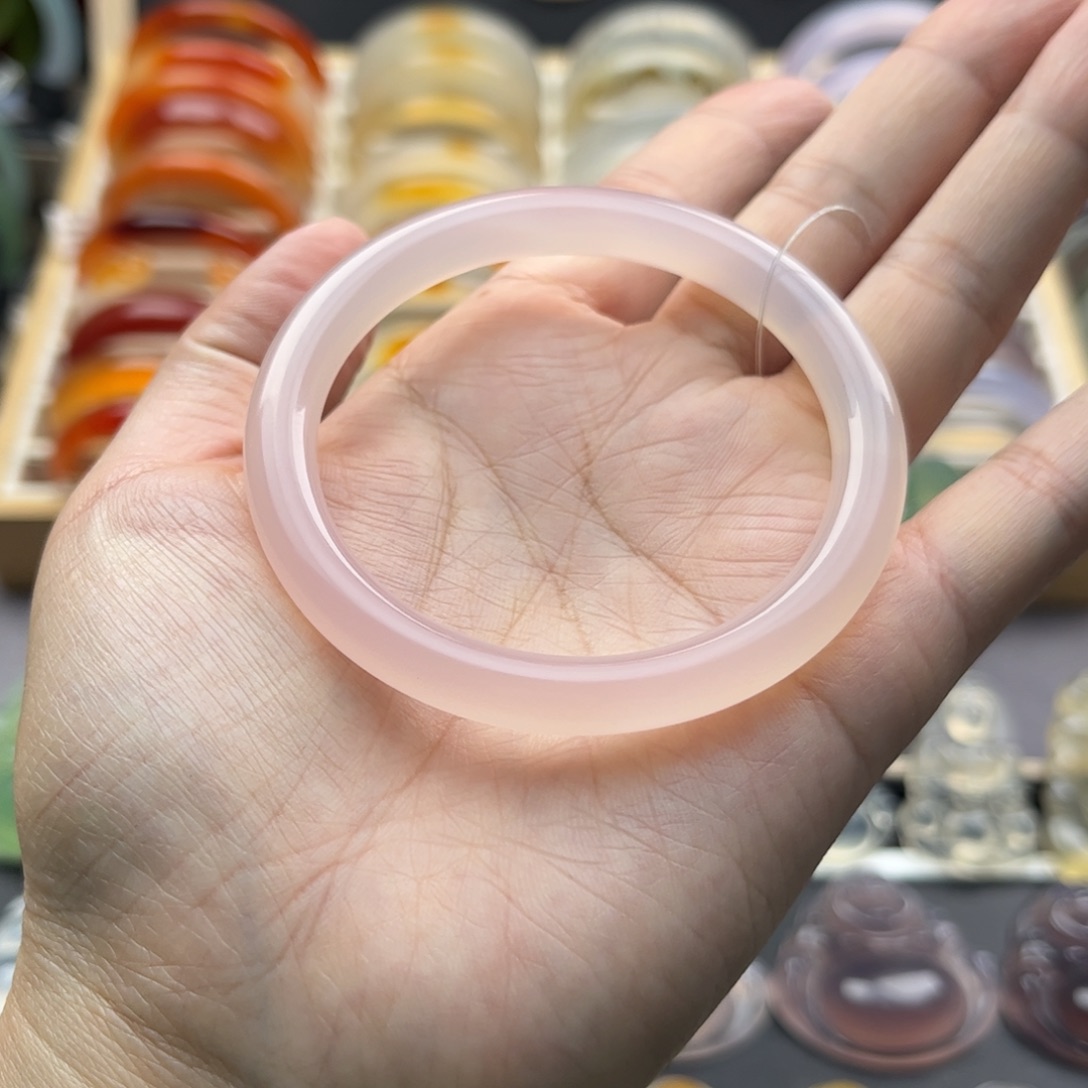 玛瑙/玉髓手镯未镶嵌55