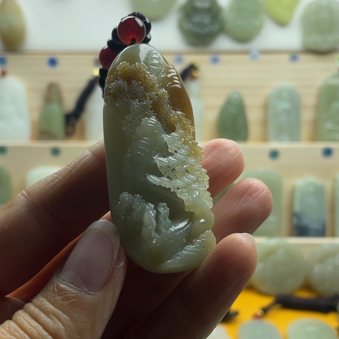 【闪购商品】立体山水吊坠