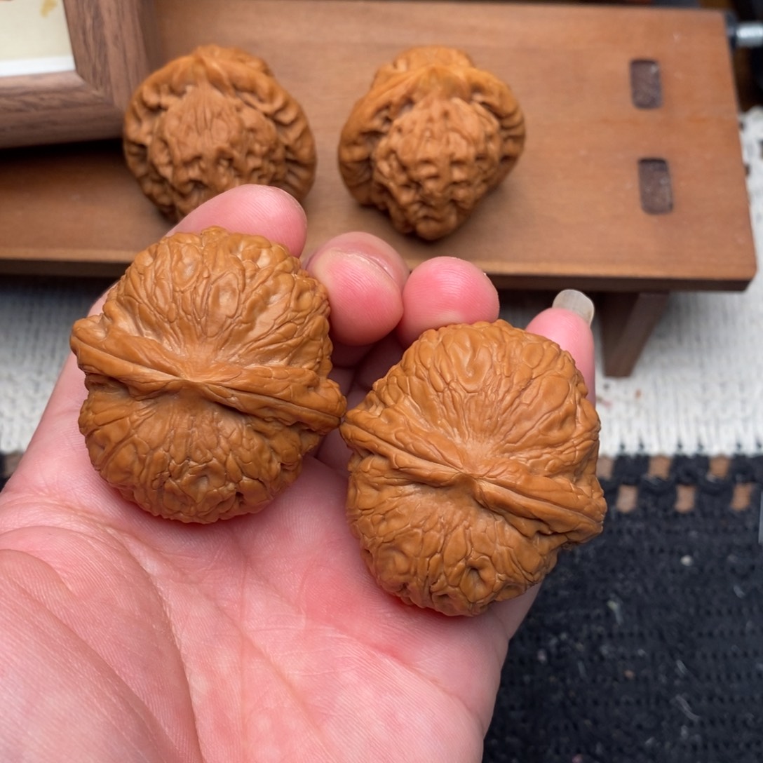 文玩核桃吊坠元宝43