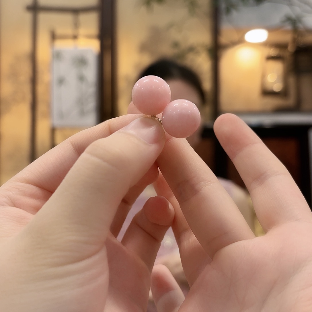 18K金镶嵌蛋白石珠宝奇石耳饰