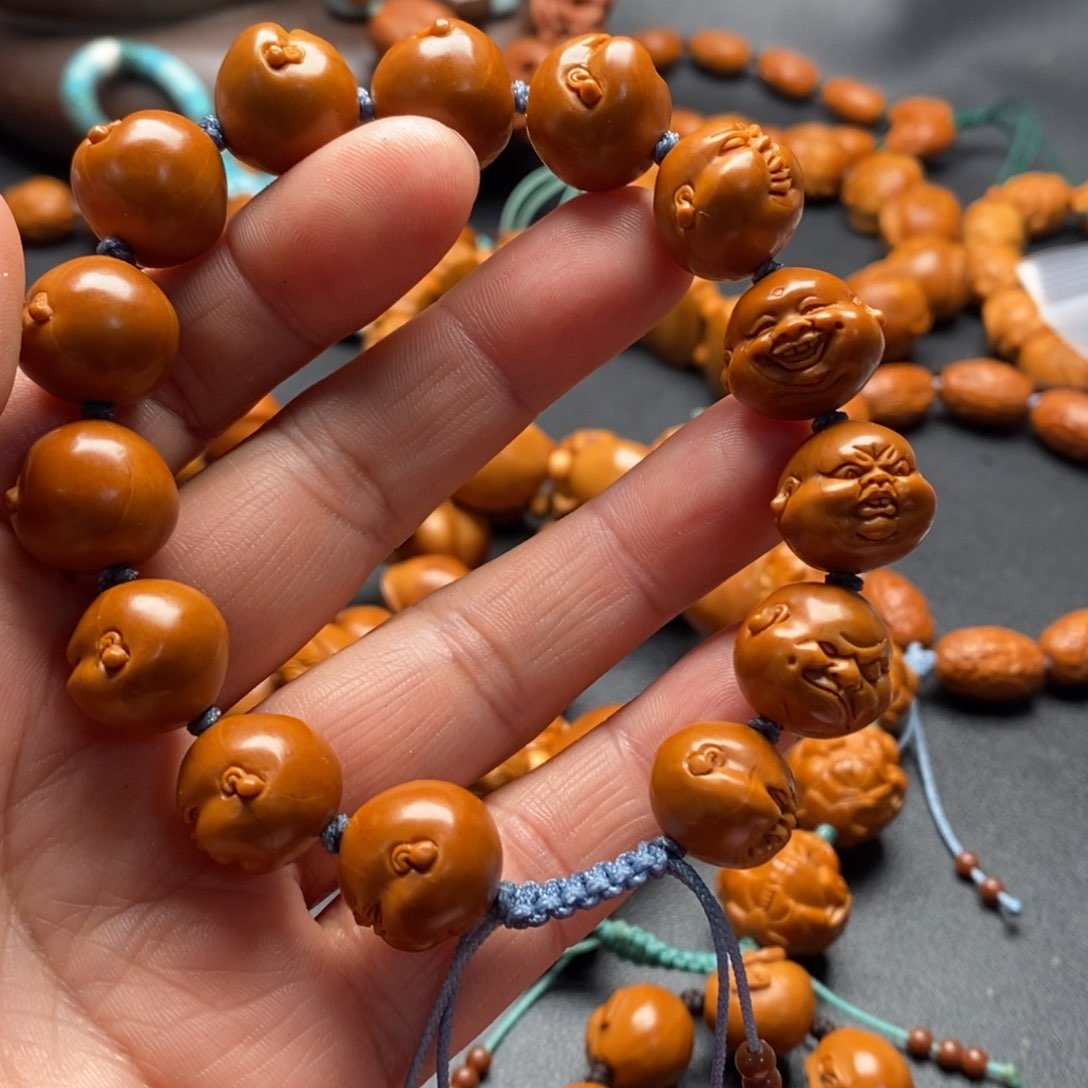 吊坠橄榄核碧**月橄榄核