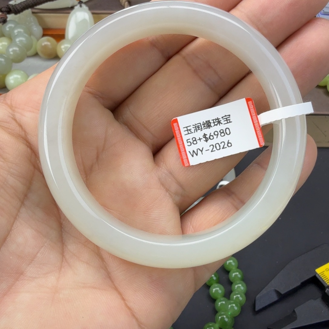 和田玉（糖玉）未镶嵌手镯