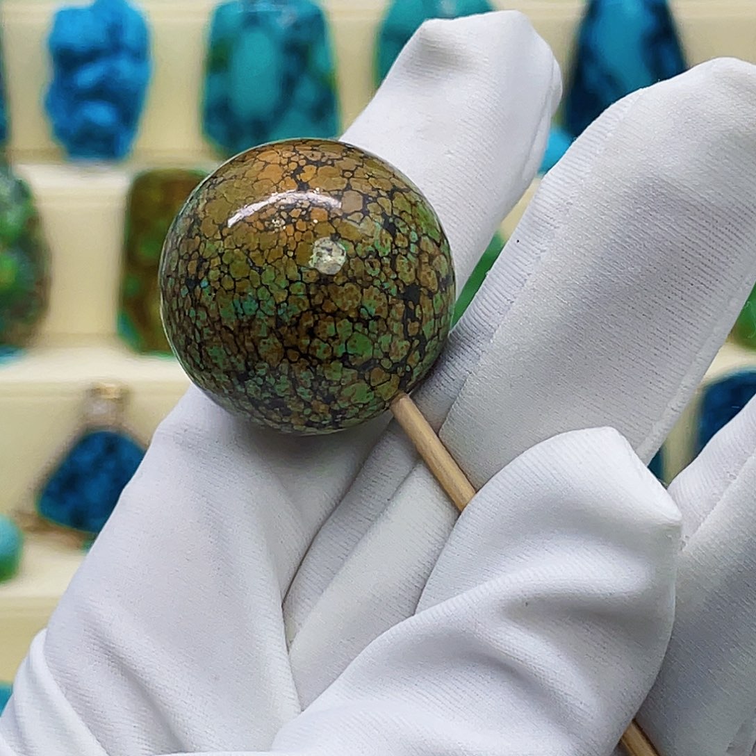 绿松石未镶嵌颈饰