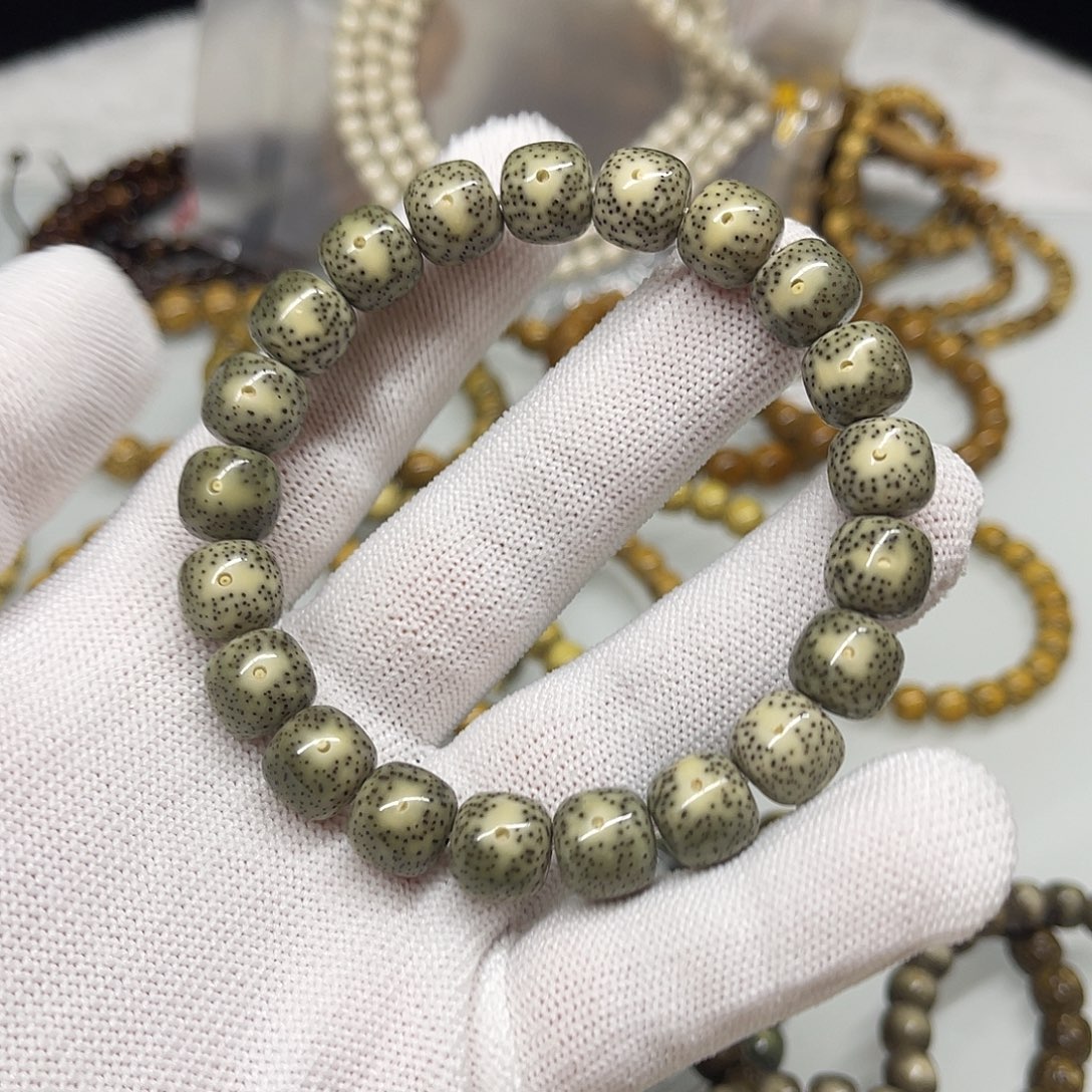 手串星月菩提绿幽灵11×10