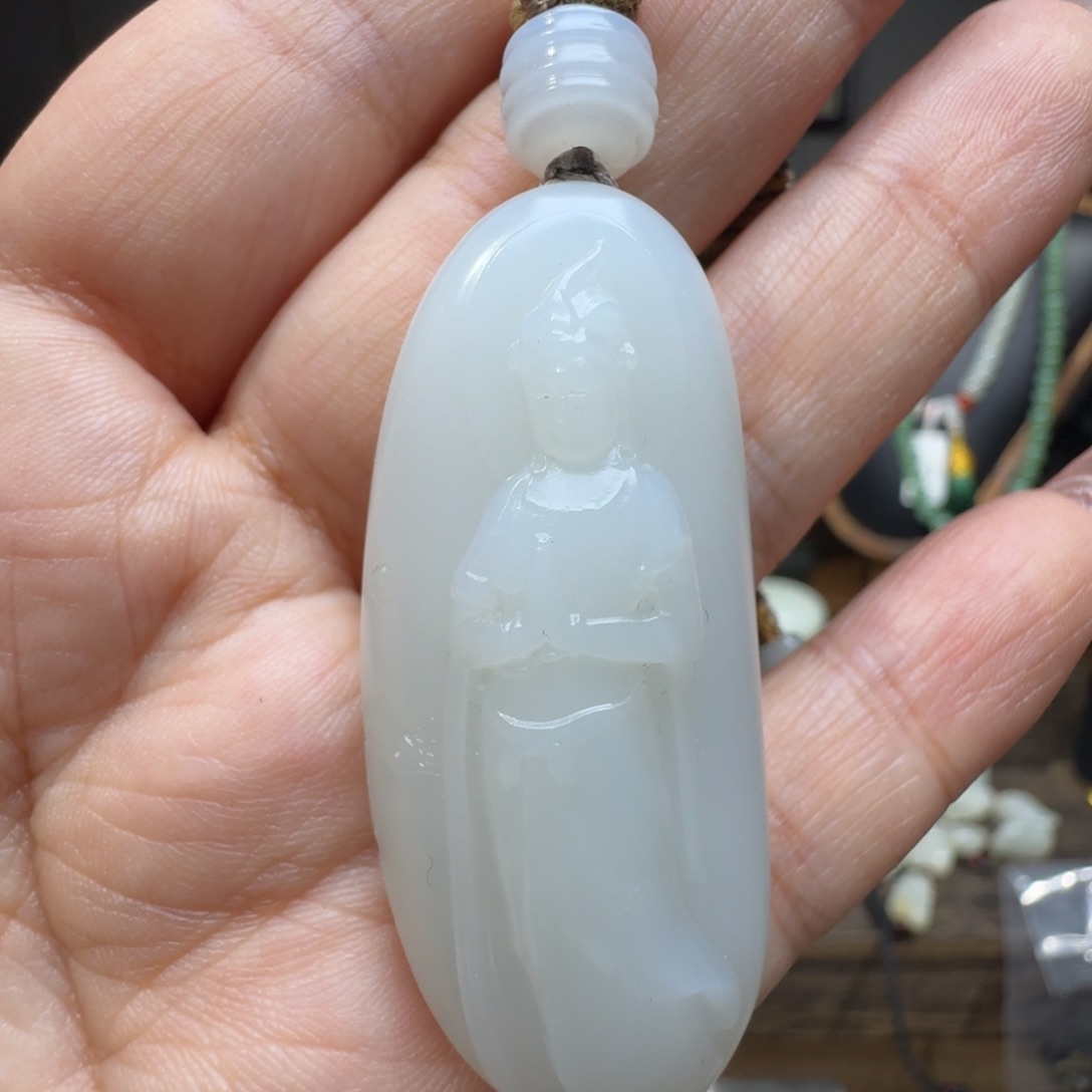 和田玉颈饰未镶嵌