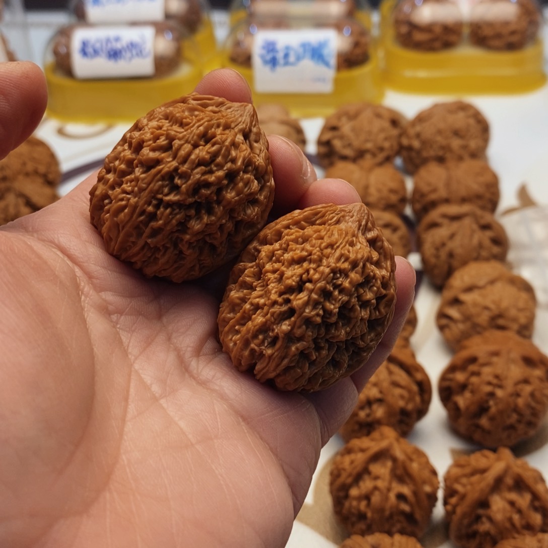 文玩核桃吊坠路**.蒜头33尺