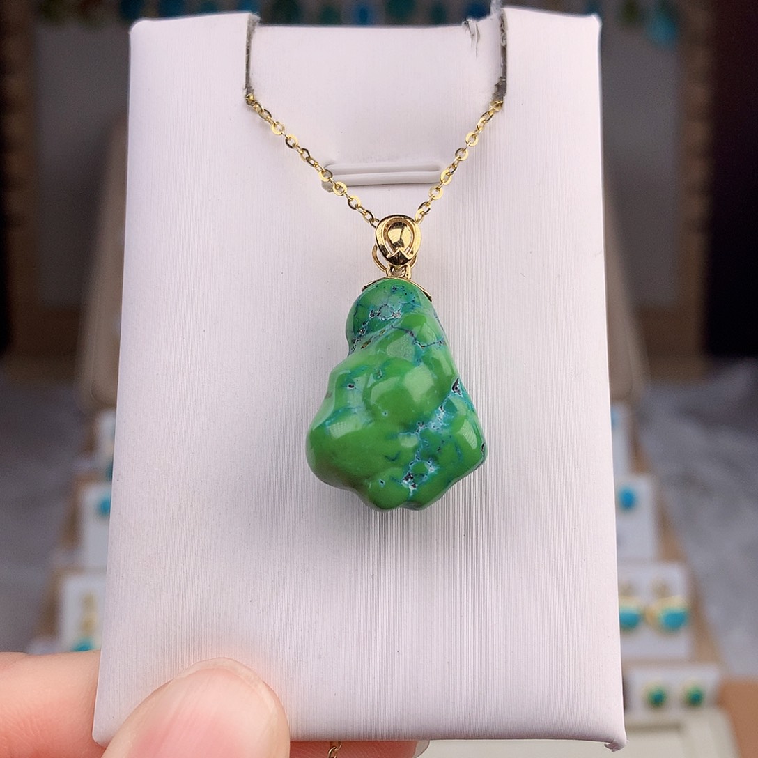 绿松石戒指18K金镶嵌