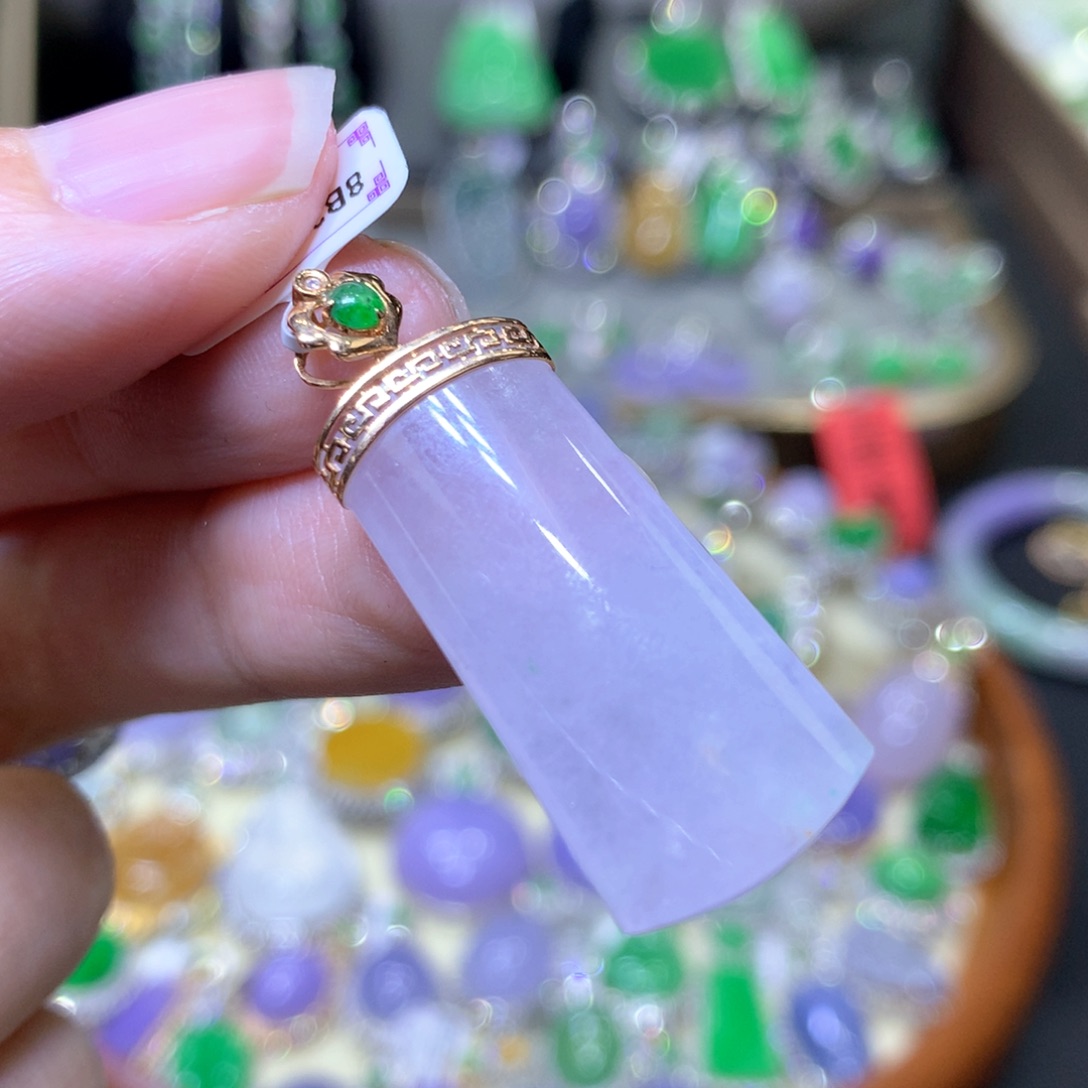 【闪购商品】翡翠颈饰18K金镶嵌翡翠吊坠项链