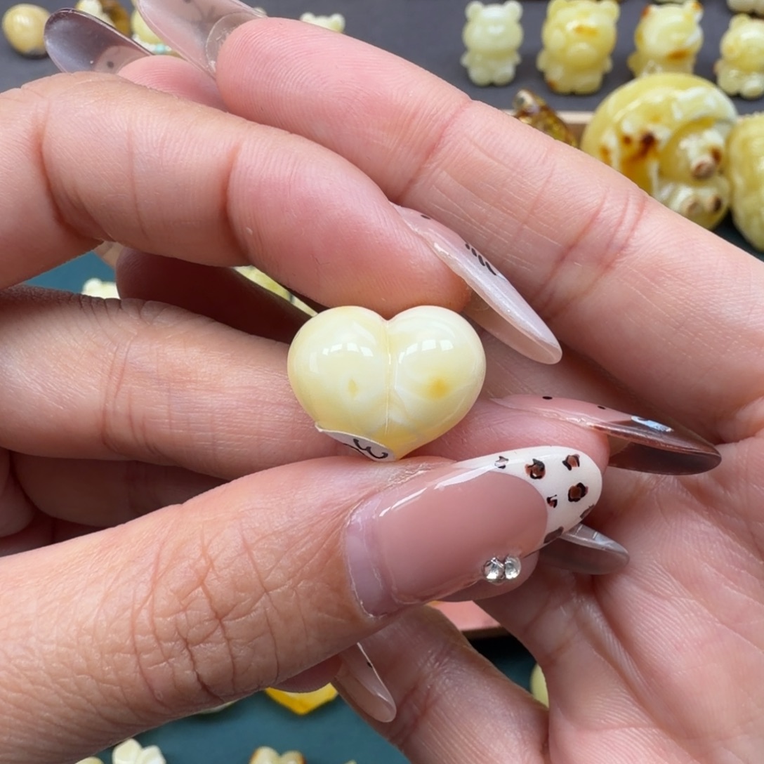 ^***^琥珀未镶嵌裸石蜜蜡