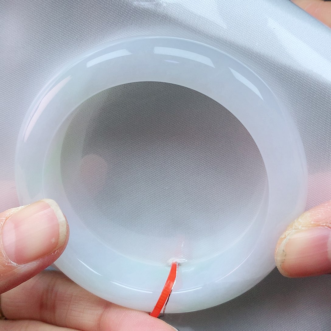 翡翠手镯未镶嵌52+轮胎