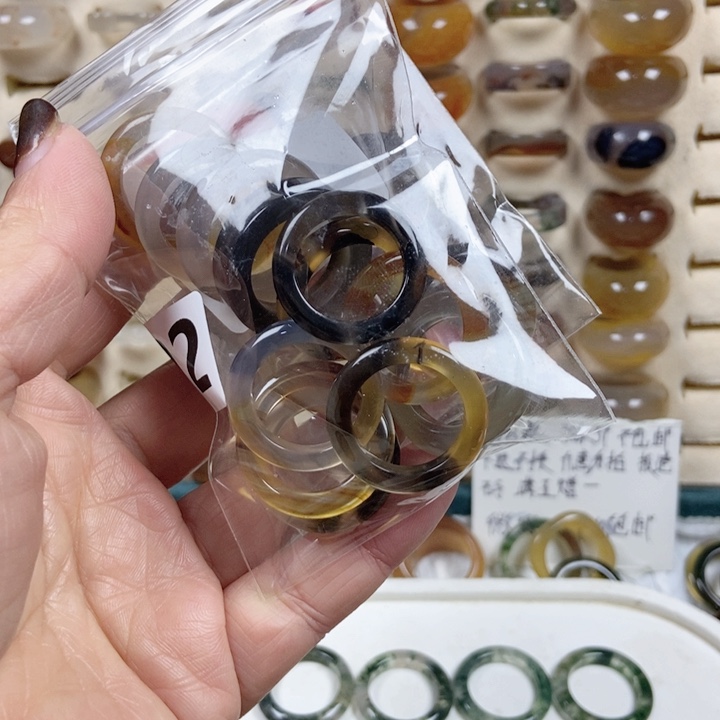未镶嵌戒指玛瑙/玉髓小*不退不换