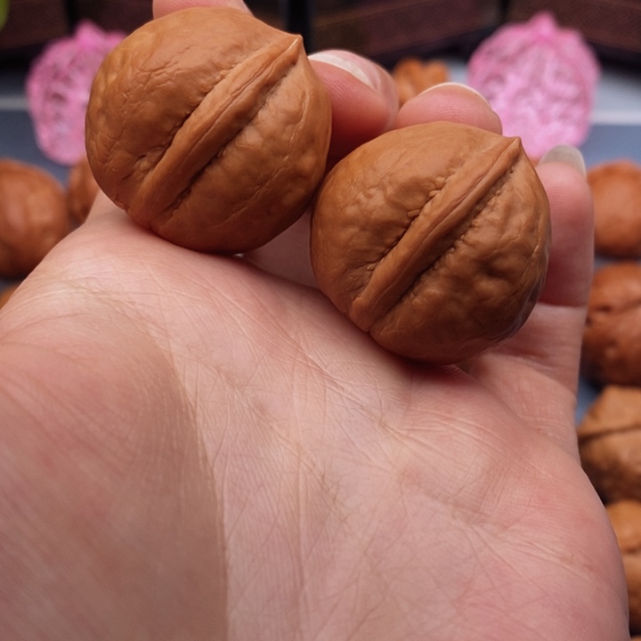 文玩核桃把件小海豚