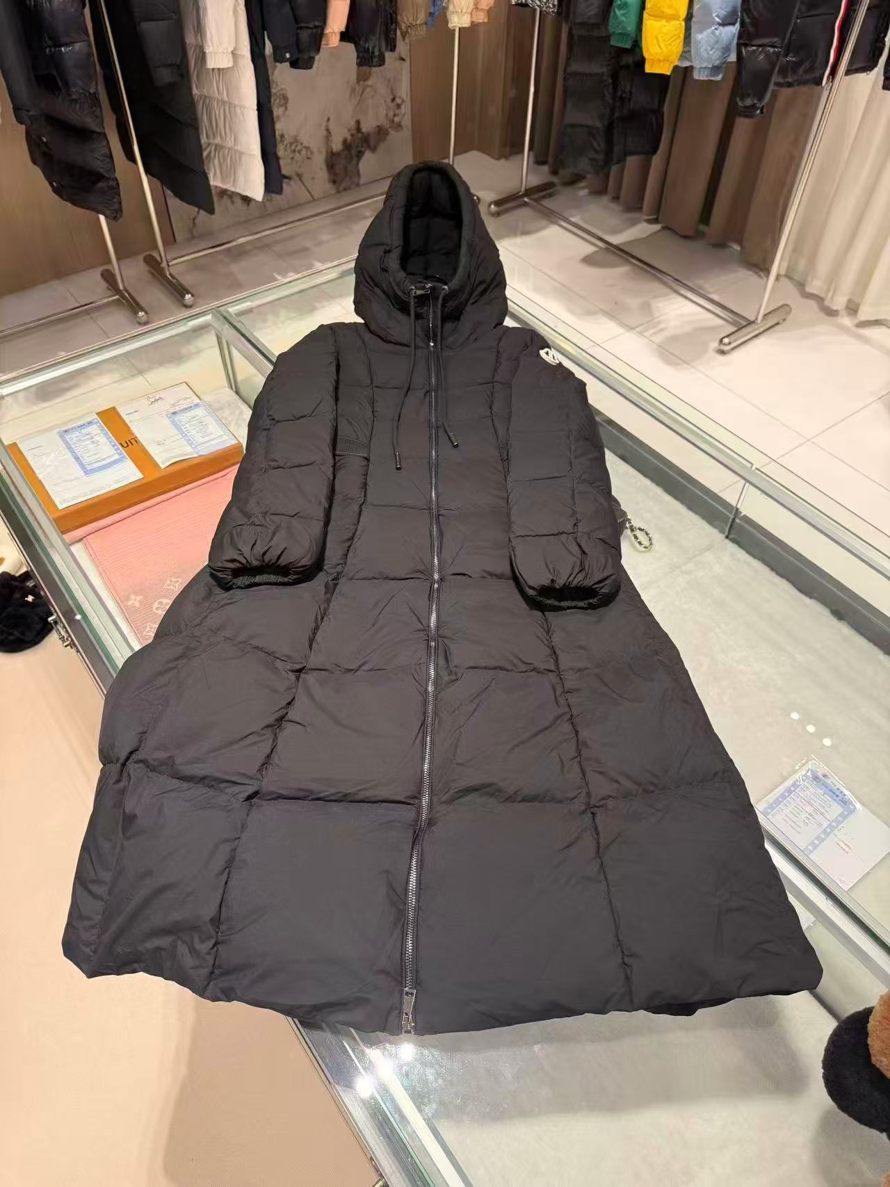 深圳peter li 2025新款羽绒服男女通用 在逃公主