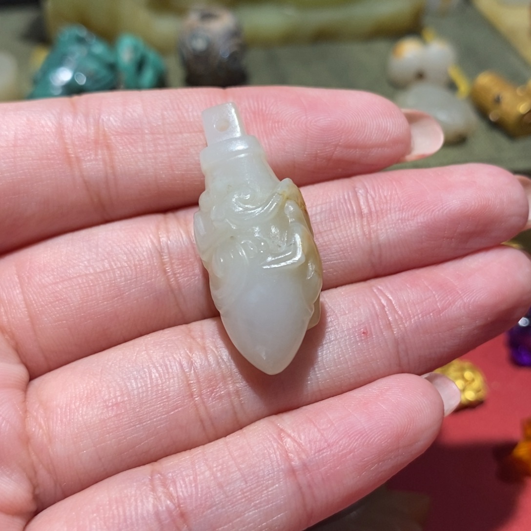 未镶嵌和田玉（糖玉）挂件