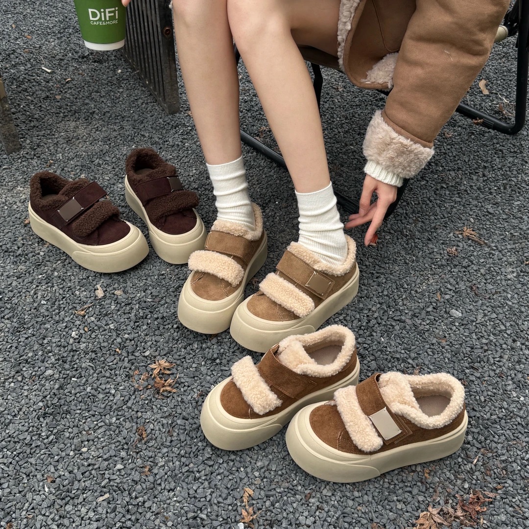 2025冬季新款加绒双鞋带时尚板鞋女休闲ins加厚秋冬百搭女鞋