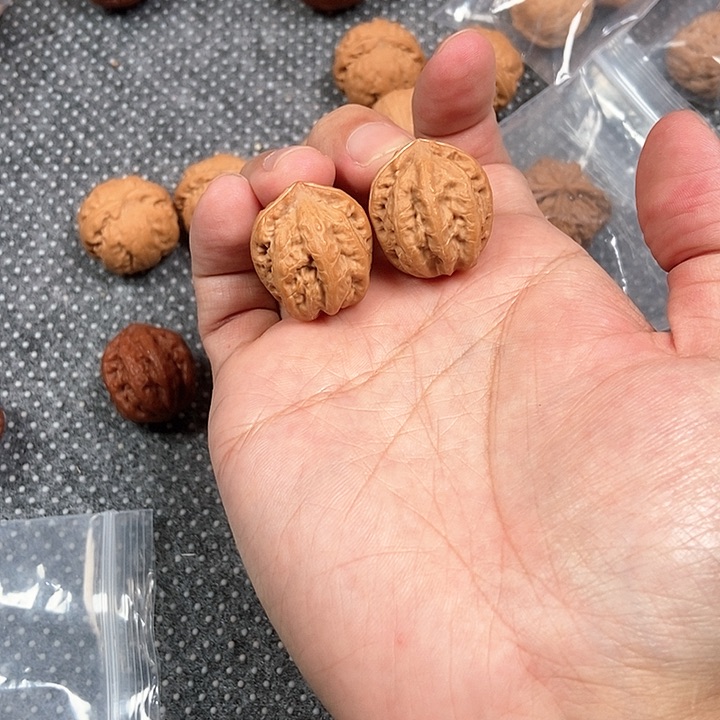 文玩核桃吊坠小龙爪23