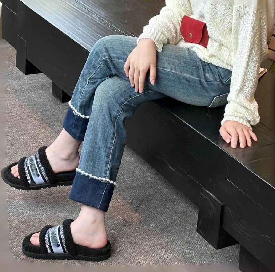 女童韩版烟管裤子秋季2025新款儿童牛仔裤时尚洋气中大童弹力舒适