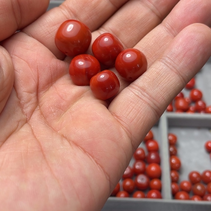 灵***修南红玛瑙未镶嵌手串12+一颗，13+3颗，15+一颗