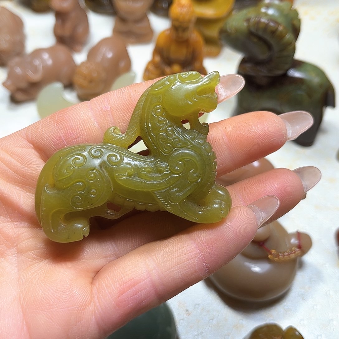 白玉菩提吊坠白玉菩提吊坠