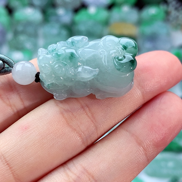 颈饰未镶嵌翡翠翡翠
