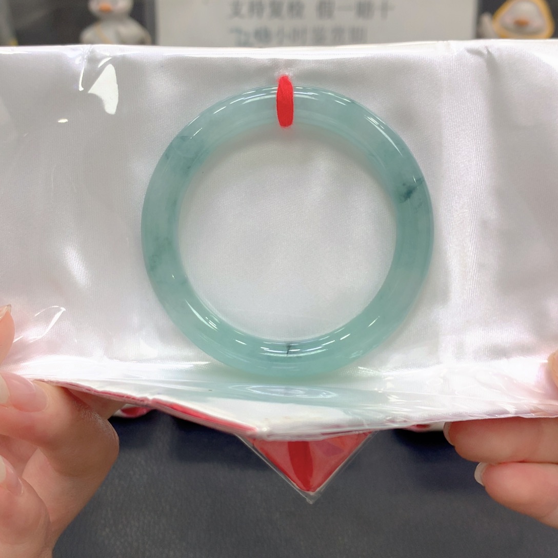 翡翠未镶嵌手镯5号