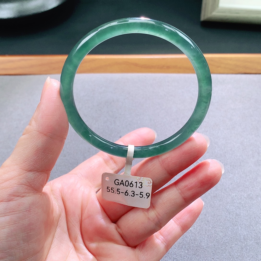 翡翠未镶嵌手镯天然翡翠手镯a货