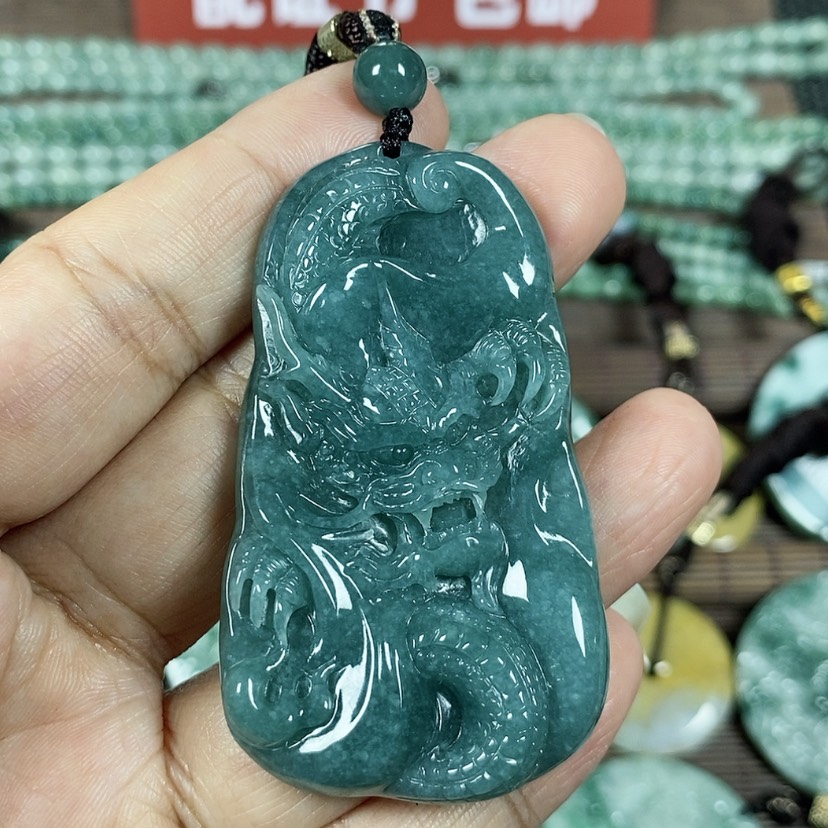 【闪购商品】翡翠颈饰未镶嵌玉吊坠翡翠玉随性龙牌