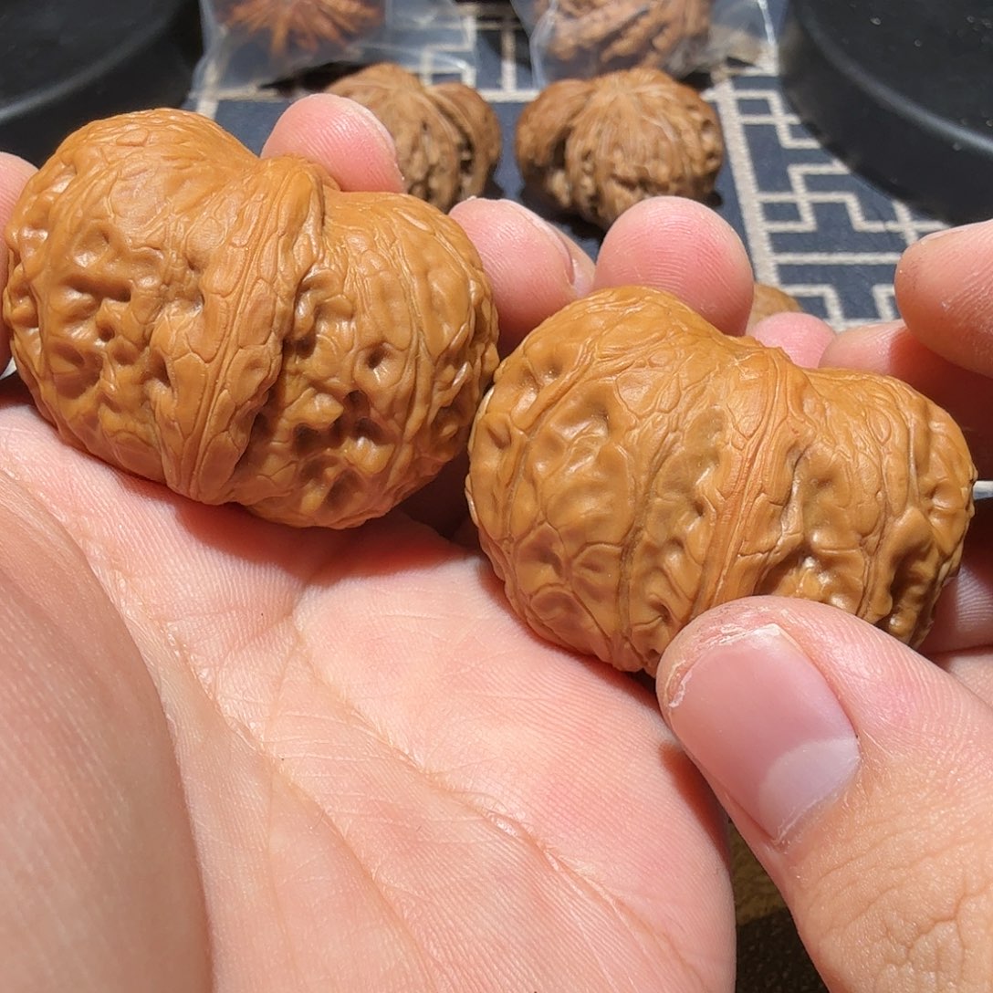 文玩核桃把件夕***山元宝