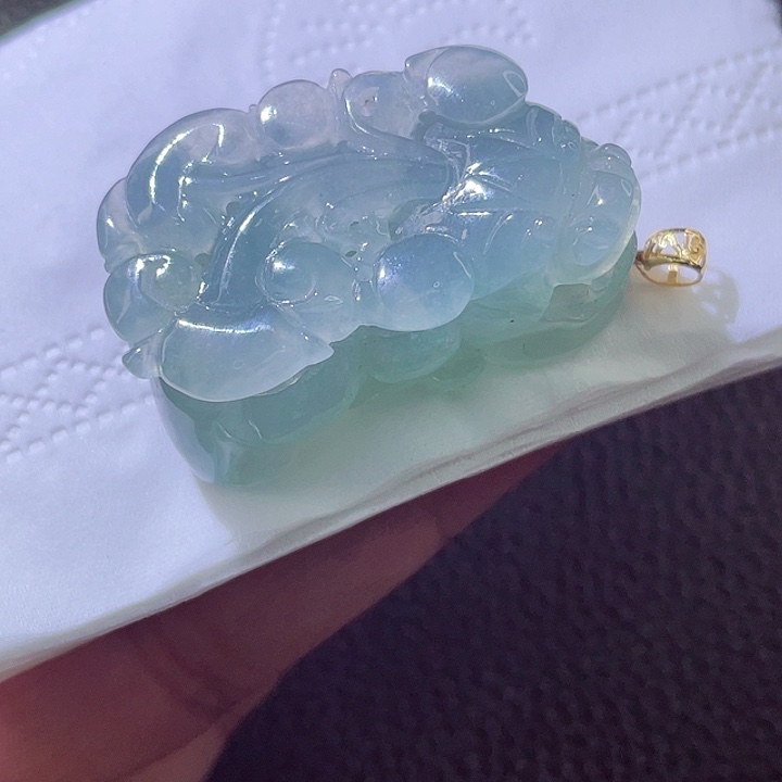 颈饰18K金镶嵌翡翠翡翠