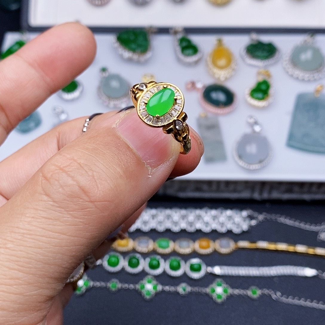 翡翠戒指银S925镶嵌戒指