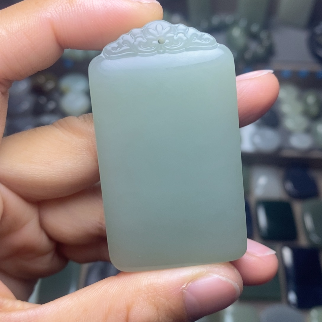 和田玉颈饰未镶嵌做****、