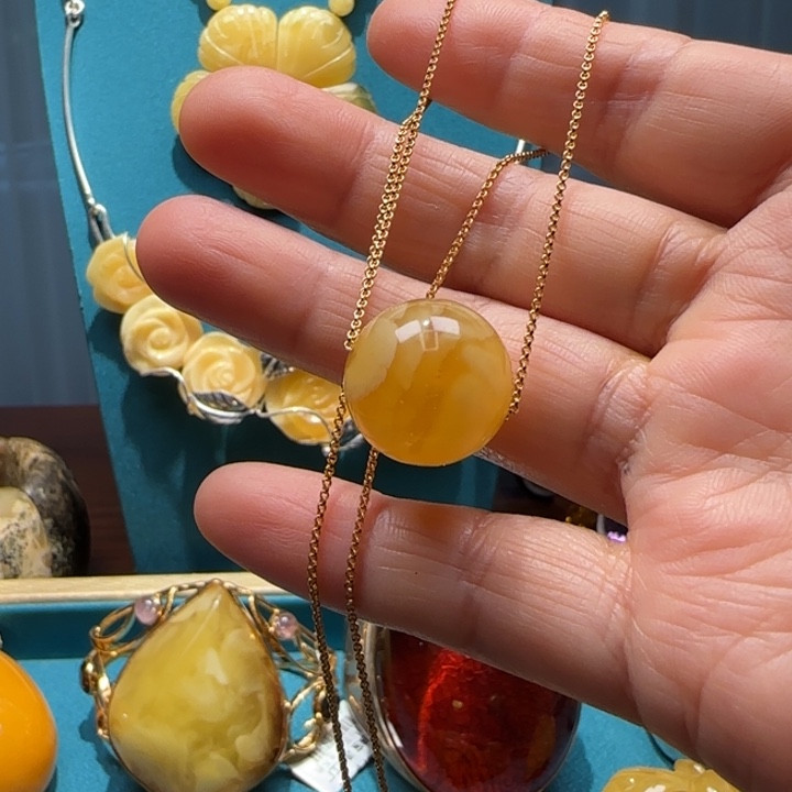 琥珀未镶嵌颈饰波兰设计款琥珀蜜蜡