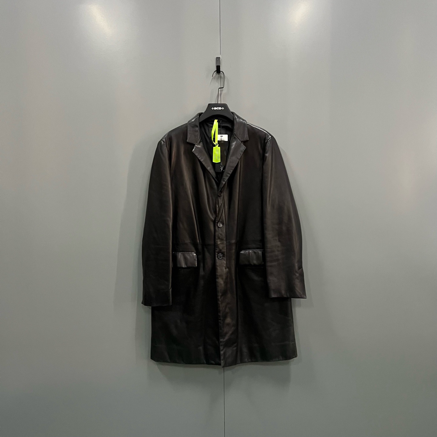 99新 Prada/普拉达 楠 610443 亮面皮革大衣 52码