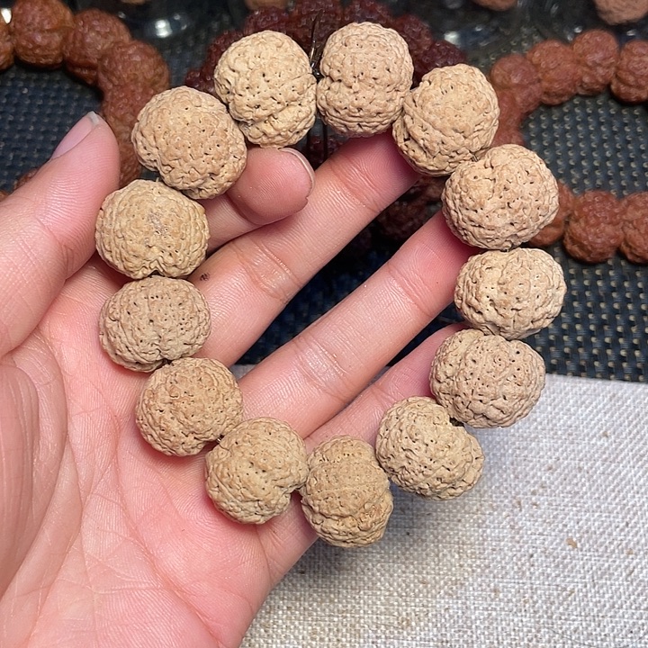 小***伟吊坠金刚菩提金刚