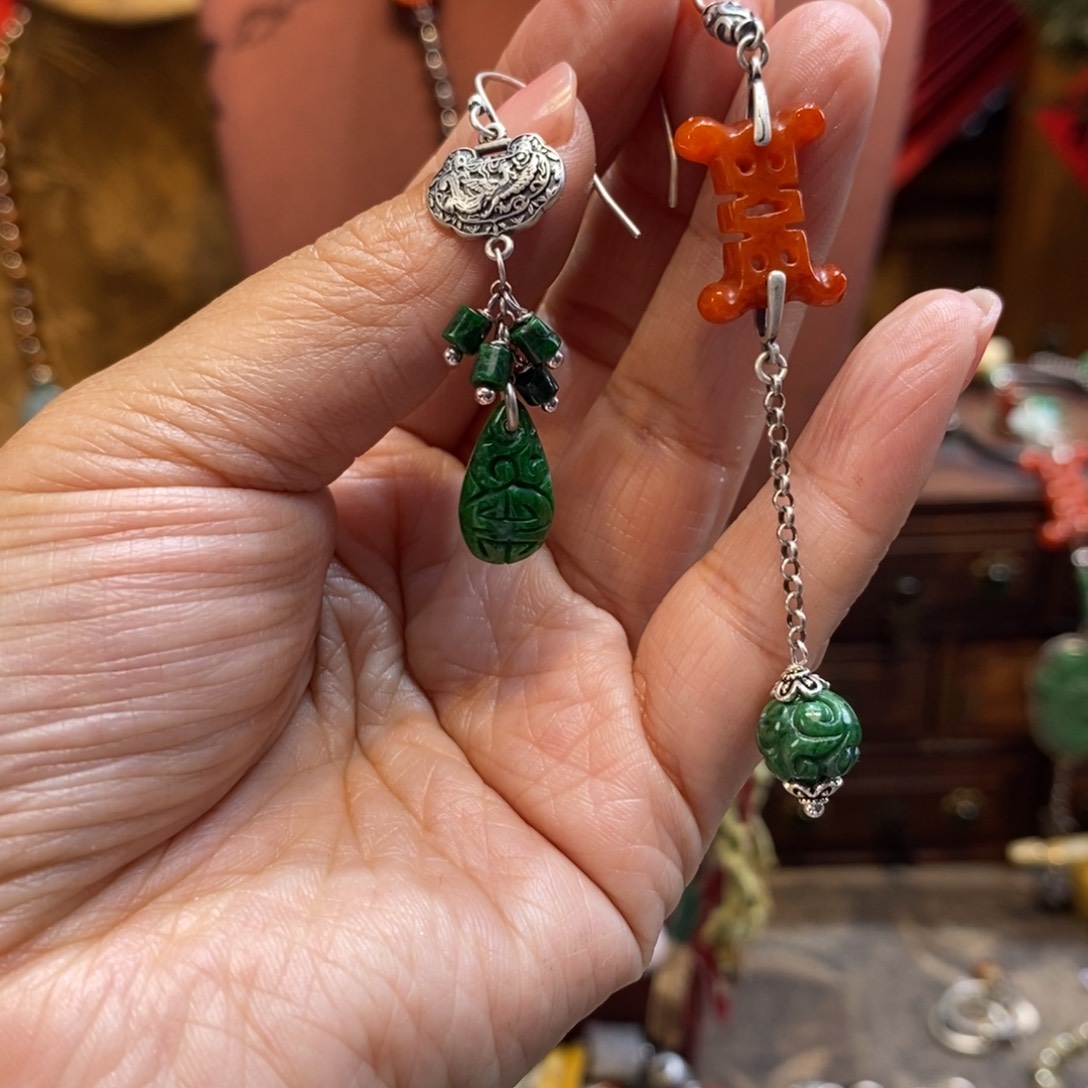 翡翠吊坠(赠链)未镶嵌