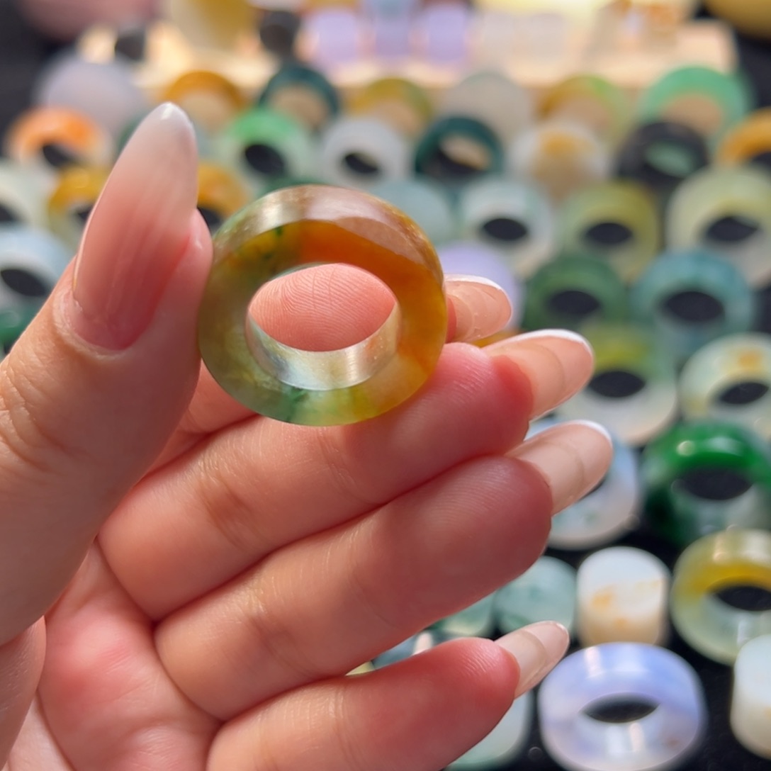 定制翡翠翡翠未镶嵌果*