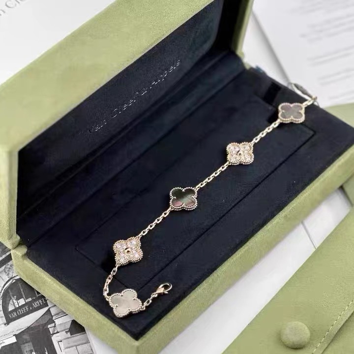 99新 梵克雅宝  小花6珊 五花间钻手链 灰贝母 18K玫瑰金 21年