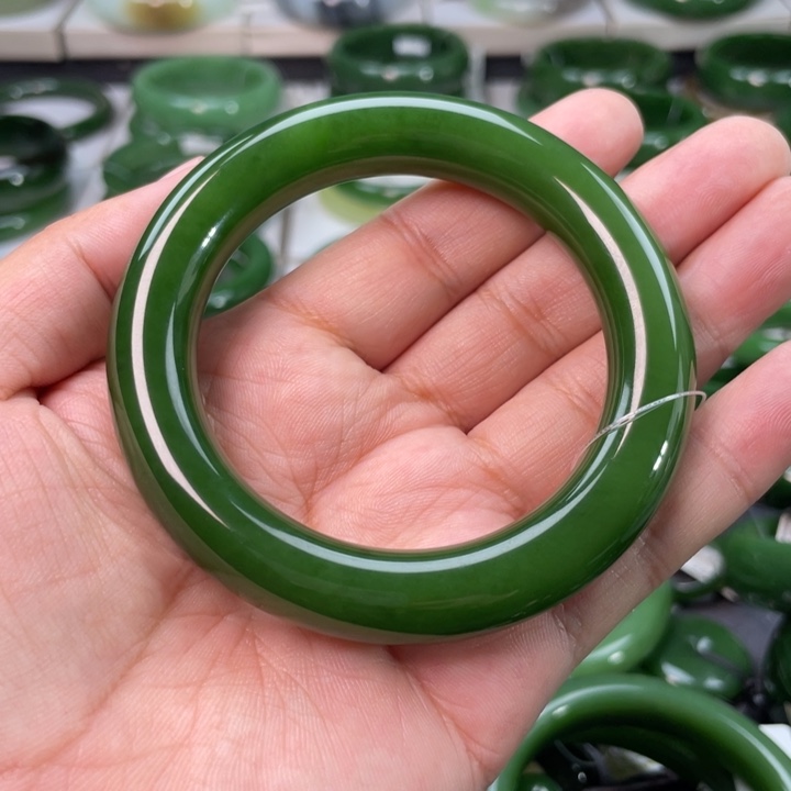 和田玉（碧玉）手镯未镶嵌