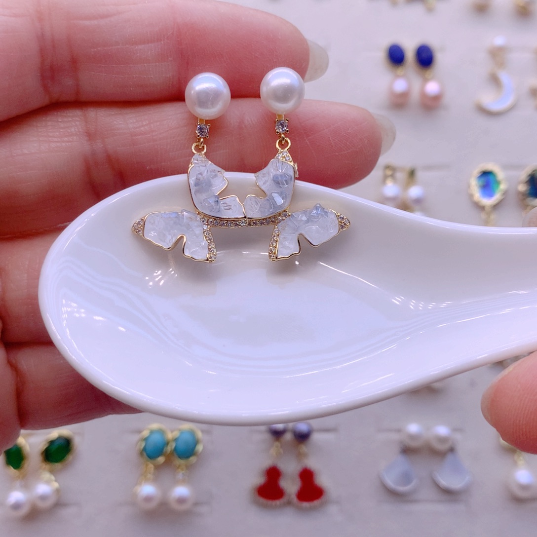 合金耳饰淡水珍珠