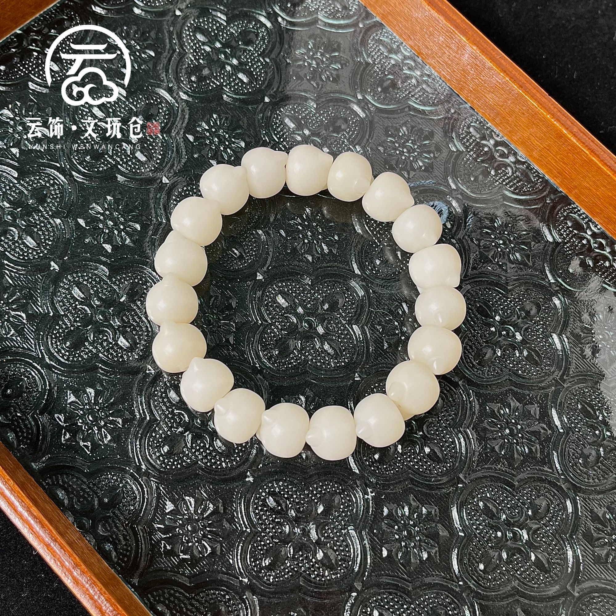 凝雪13mm  白菩提根雕刻猫头单圈  CS021-1170