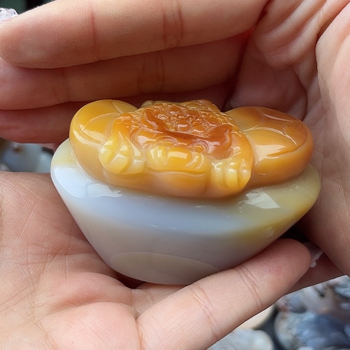 玛瑙手饰未镶嵌蒨*
