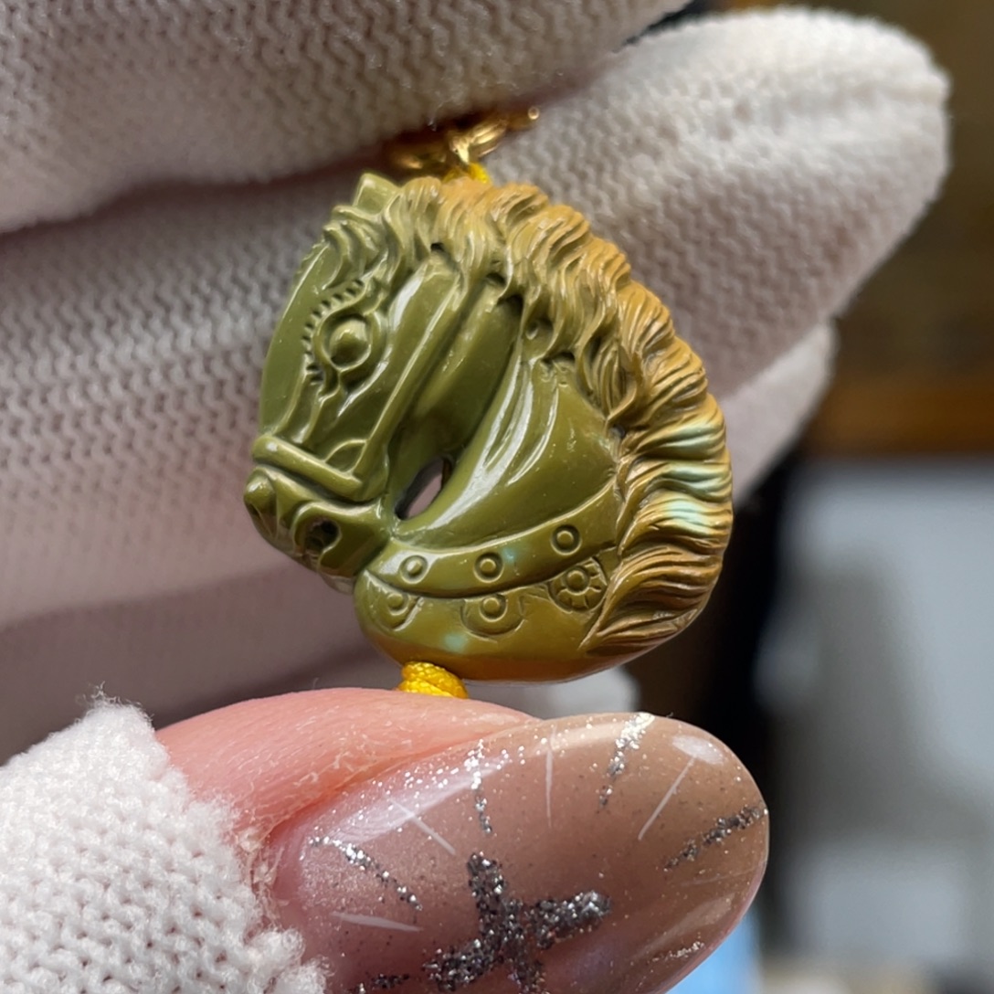 绿松石未镶嵌挂件