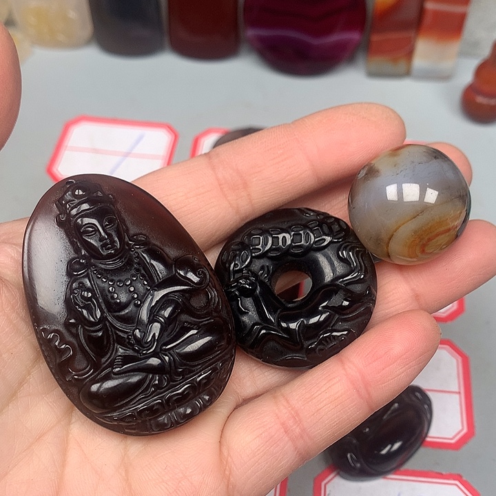 笑***生黑曜岩未镶嵌颈饰