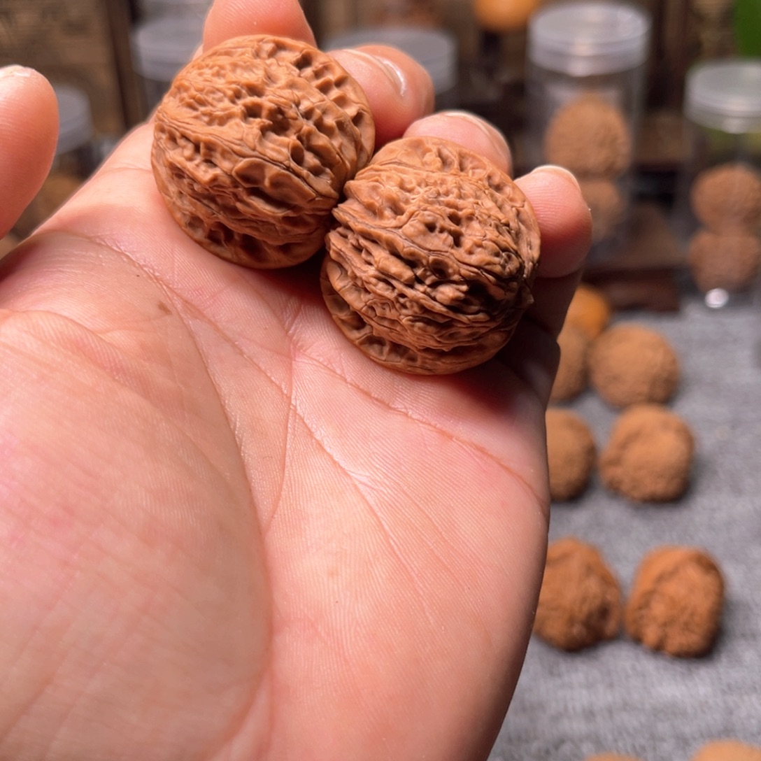 文玩核桃把件山地磨盘手捻