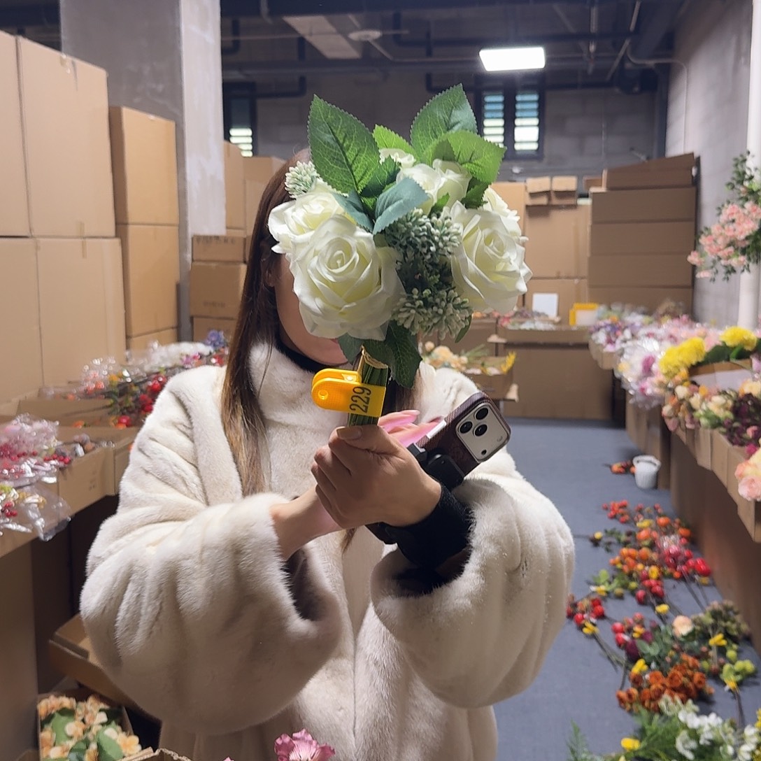 229号「闪购」仿真花，公主请下单