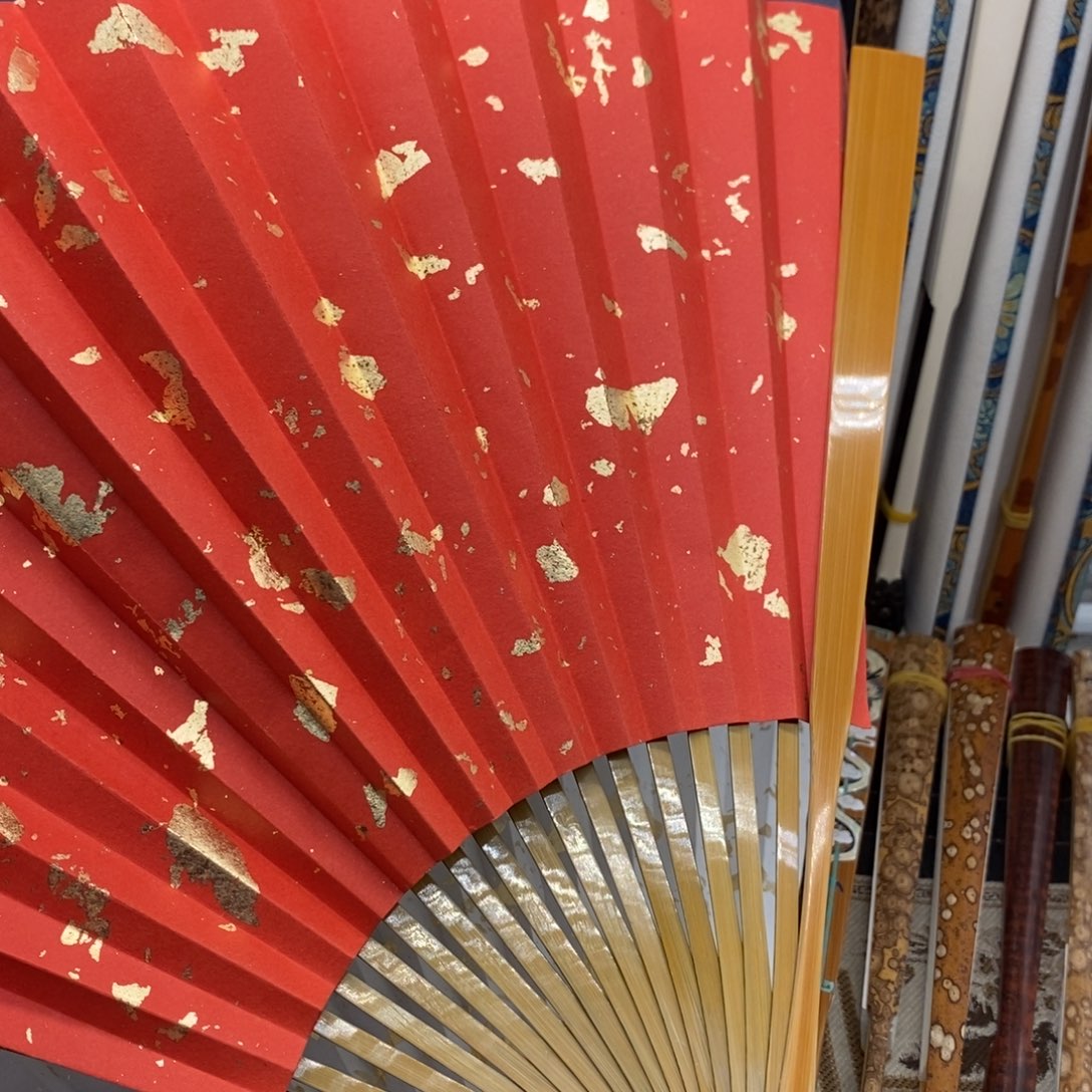 扇子粮*蝈啊路路路路路路路路路路